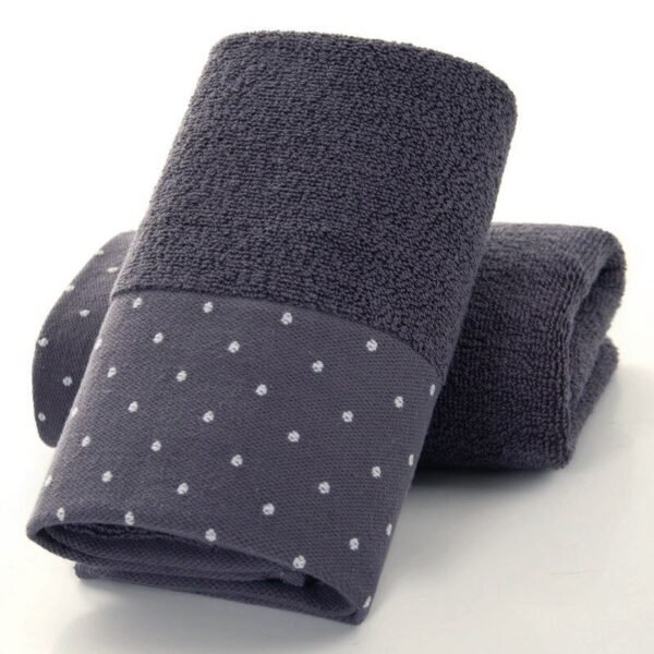 Cotton Towel with Circles Pattern - Image 4